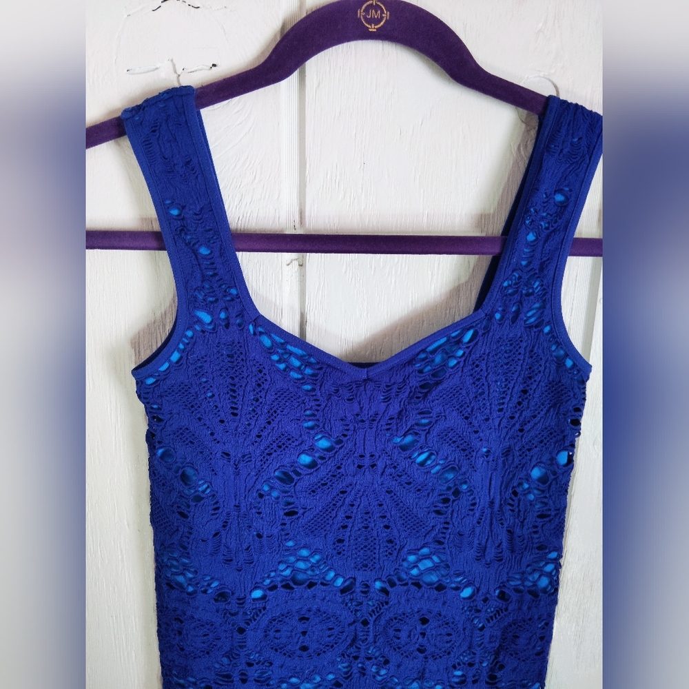 NWOT!! Intimately FREE PEOPLE, Medallion Crochet Bodycon Dress. Size M/L - Picture 4 of 8